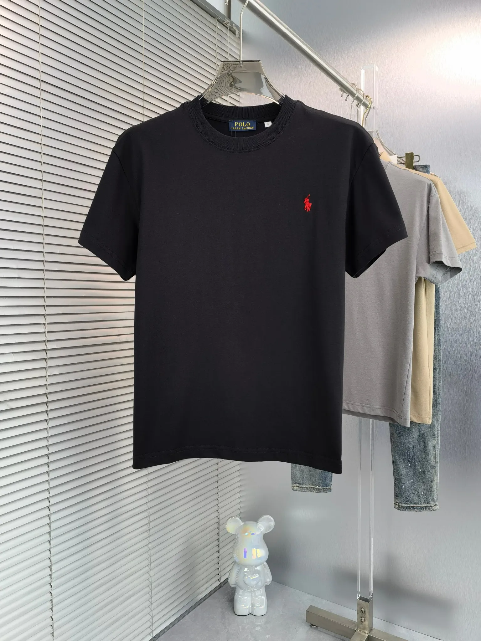P170 🌸🌸🌸 Ralph Lauren Polo (available all year round) short-sleeved T-shirt 280g, couples style, same style for men and women. Made of imported custom dyed fabric, fashionable yet luxurious. The quality is unquestionable. The upper body effect is great💂🏿 The single product is very unique. Color: Picture color (7 colors) Size: M ~ 2xL